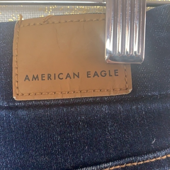 AMERICAN Eagle Curvy Hi Rise Shortie Stretch Distressed Shorts Women's Size 4 - Picture 9 of 16